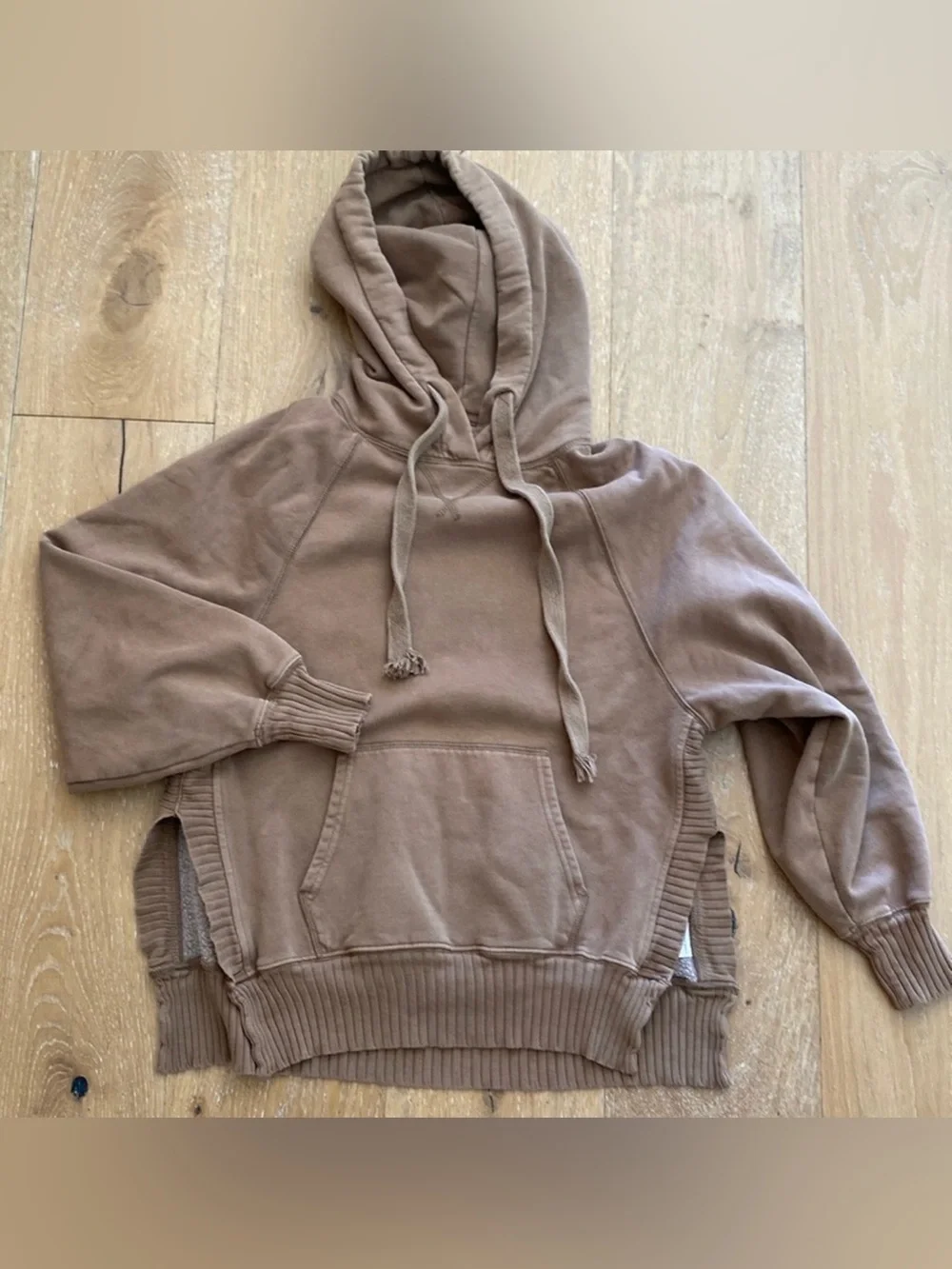 American Eagle Tan Oversized Side-Slit Hoodie-XS - Picture 1 of 10